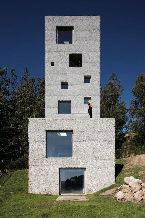 concrete-tower-house-with-live-work-space-1