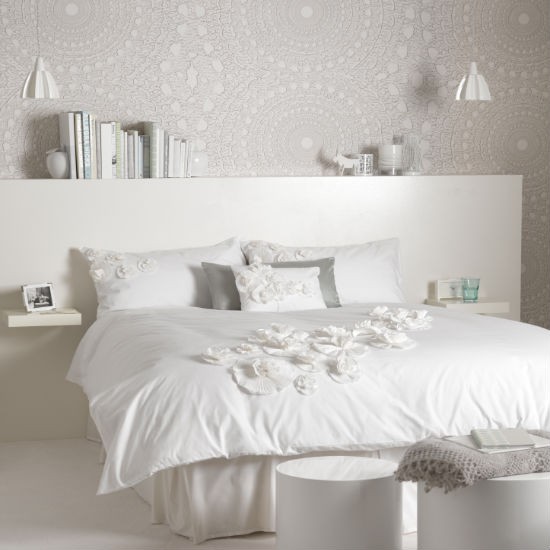 white-lace-bedroom