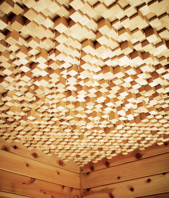 hollywood-cabin-wood-ceiling
