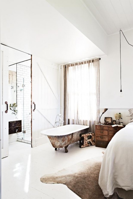 Kali+Cavanagh+-+Vintage+House+Daylesford+Inside+Out+Image+image+by+Armelle+Habib