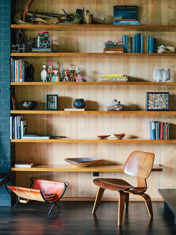 midcentury-renewal-molded-plywood-chair-eames-built-in-shelving