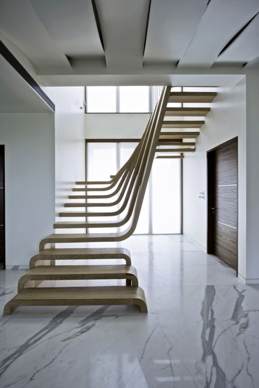 Oracle-Fox-Sunday-Sanctuary-Feature-Staircase-Interior-Tour-29