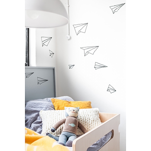 cache_500_500_1_92_100_16777215_Rafa-kids toddler room with grey in ornage 06