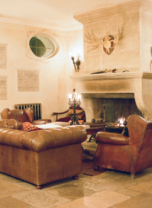 Fireplace-at-the-Borgo-Santo-Pietro-700x955